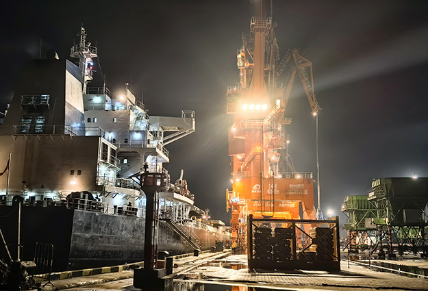 技術公司煤炭業(yè)務突破新高 --十五萬噸印尼進口煤炭運抵欽州港